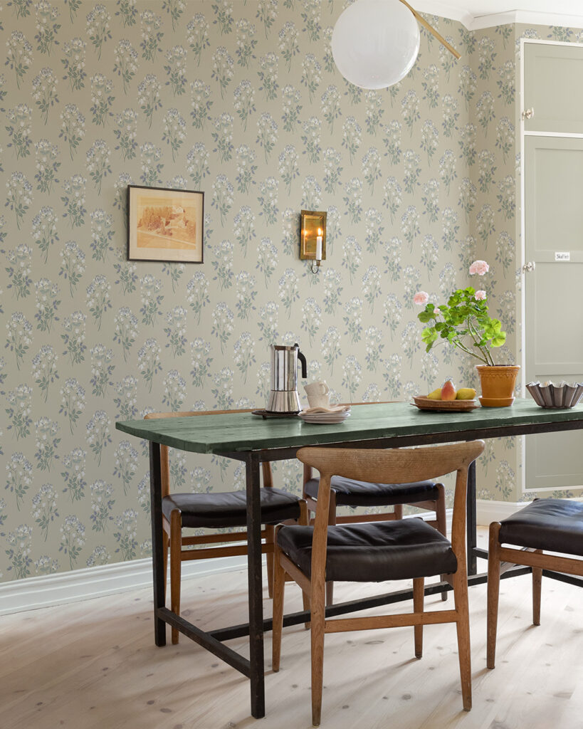 Beige wallpaper with cute flowers in the kitchen