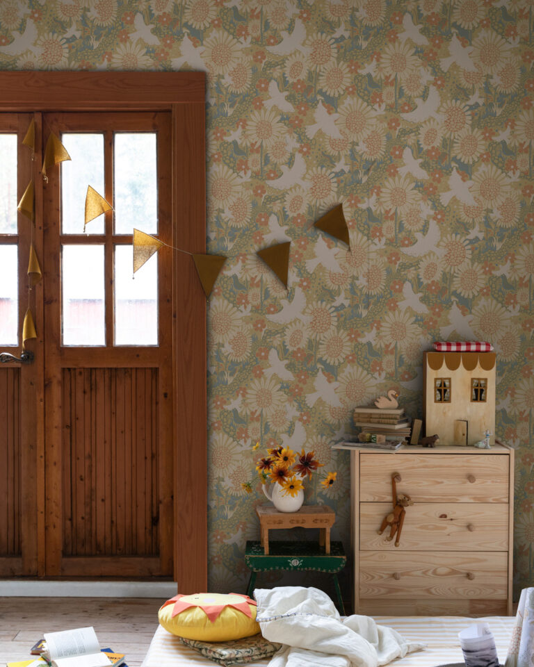 Cozy children's rooms for storytime, a Vimpel dresser, and a mattress